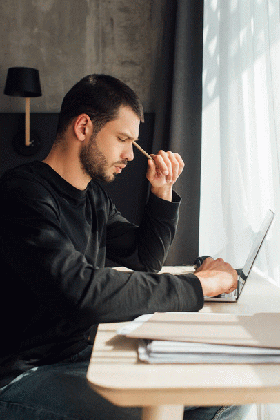 freelancer-فریلنسر