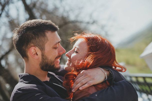 رابطه عاطفی - آموزش روابط زناشویی -شناخت مردان و زنان - عشق محبت - روانشناسی مهارت‌های ارتباطی دختران و پسران