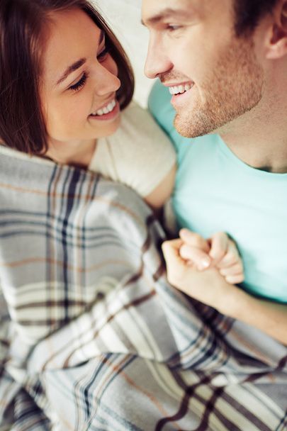 رابطه عاطفی - آموزش روابط زناشویی -شناخت مردان و زنان - عشق محبت - روانشناسی مهارتهای ارتباطی دختران و پسران