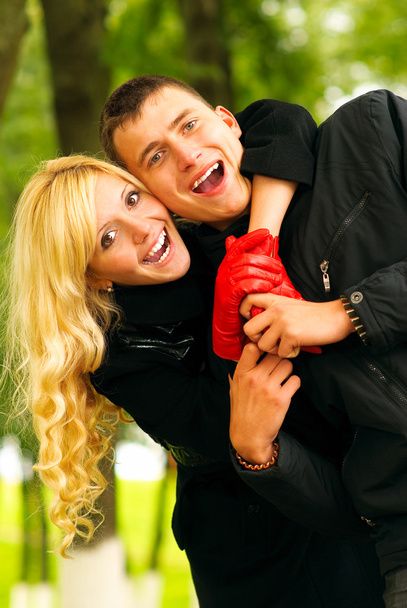 ازدواج - رابطه زناشویی با همسر -شناخت مردان و زنان - عشق محبت، علاقه - روانشناسی مهارت های ارتباطی دختران و پسران